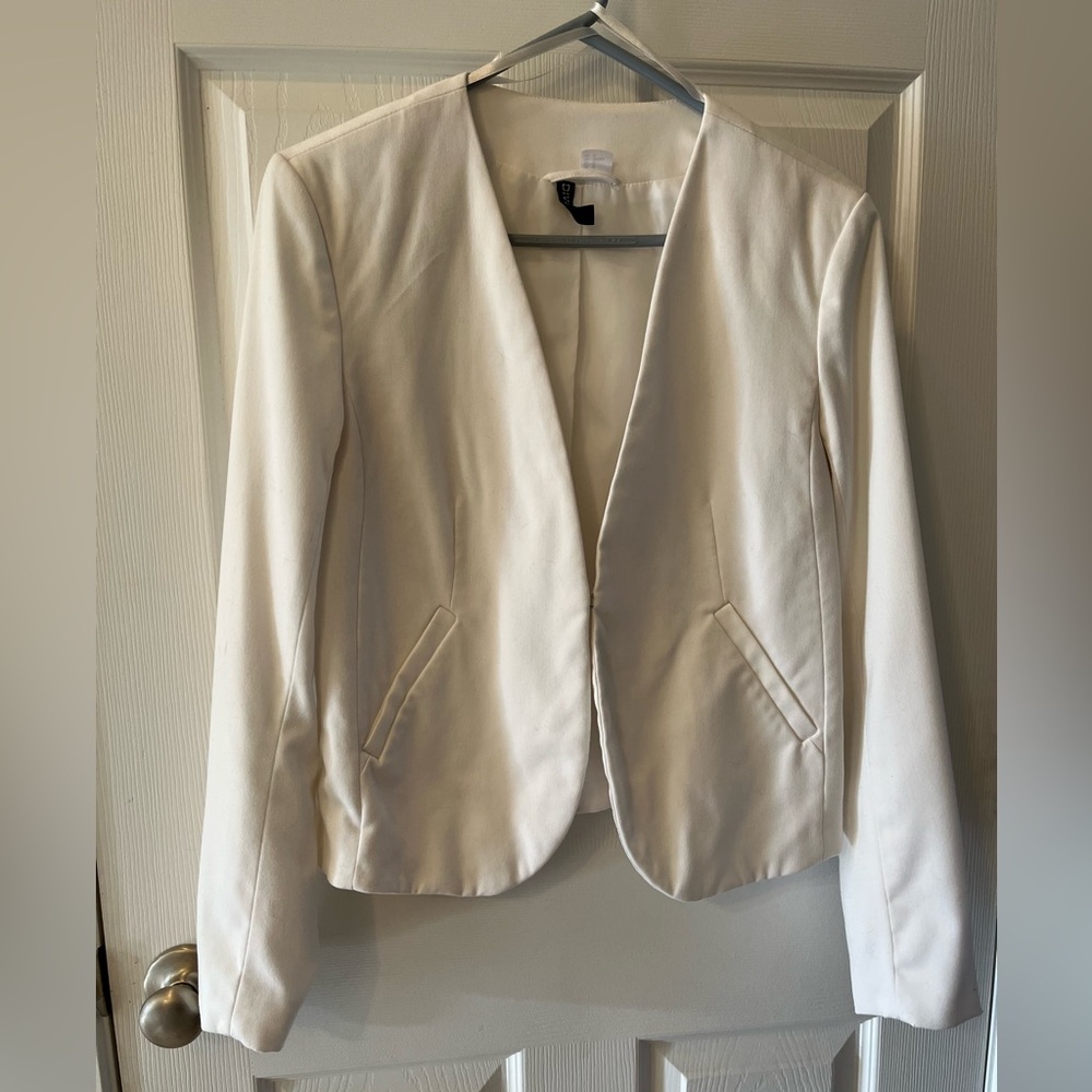H&M Divided Size 12 White/Off White Long Sleeve Single Clasp front Dress Jacket